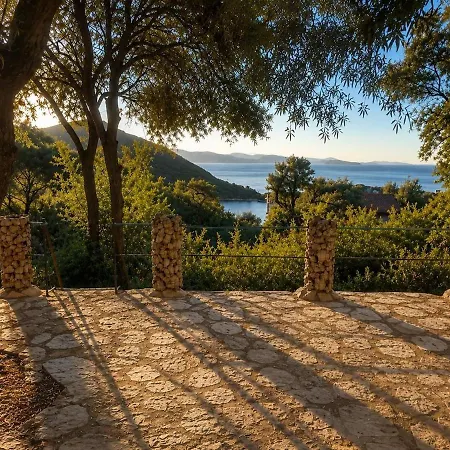 Daire Ulysse77-cozy Sea View House With Garden And Pool Syvota